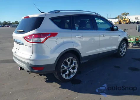 2014 Ford Escape Titanium z USA, uszkodzony, nr VIN 1FMCU0JX6EUC27833